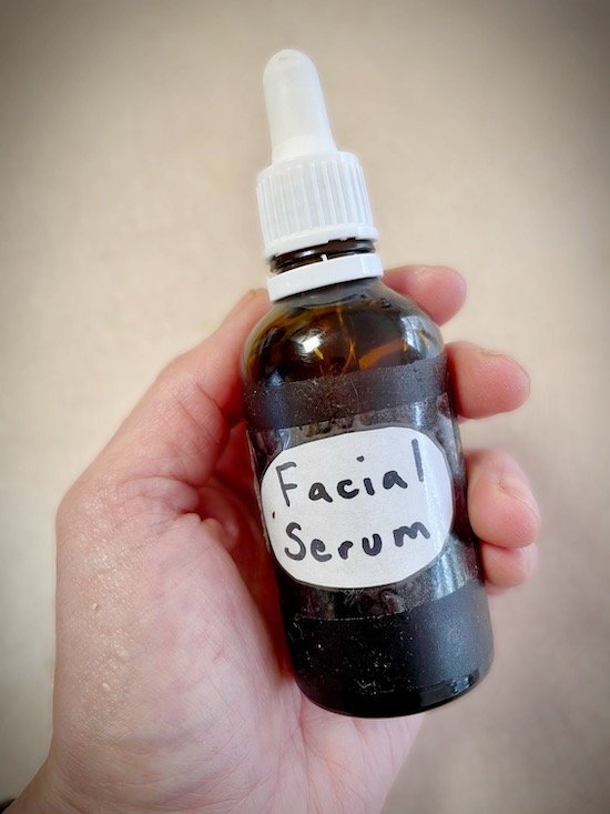 How to Make Anti Aging Face Serum at Home?